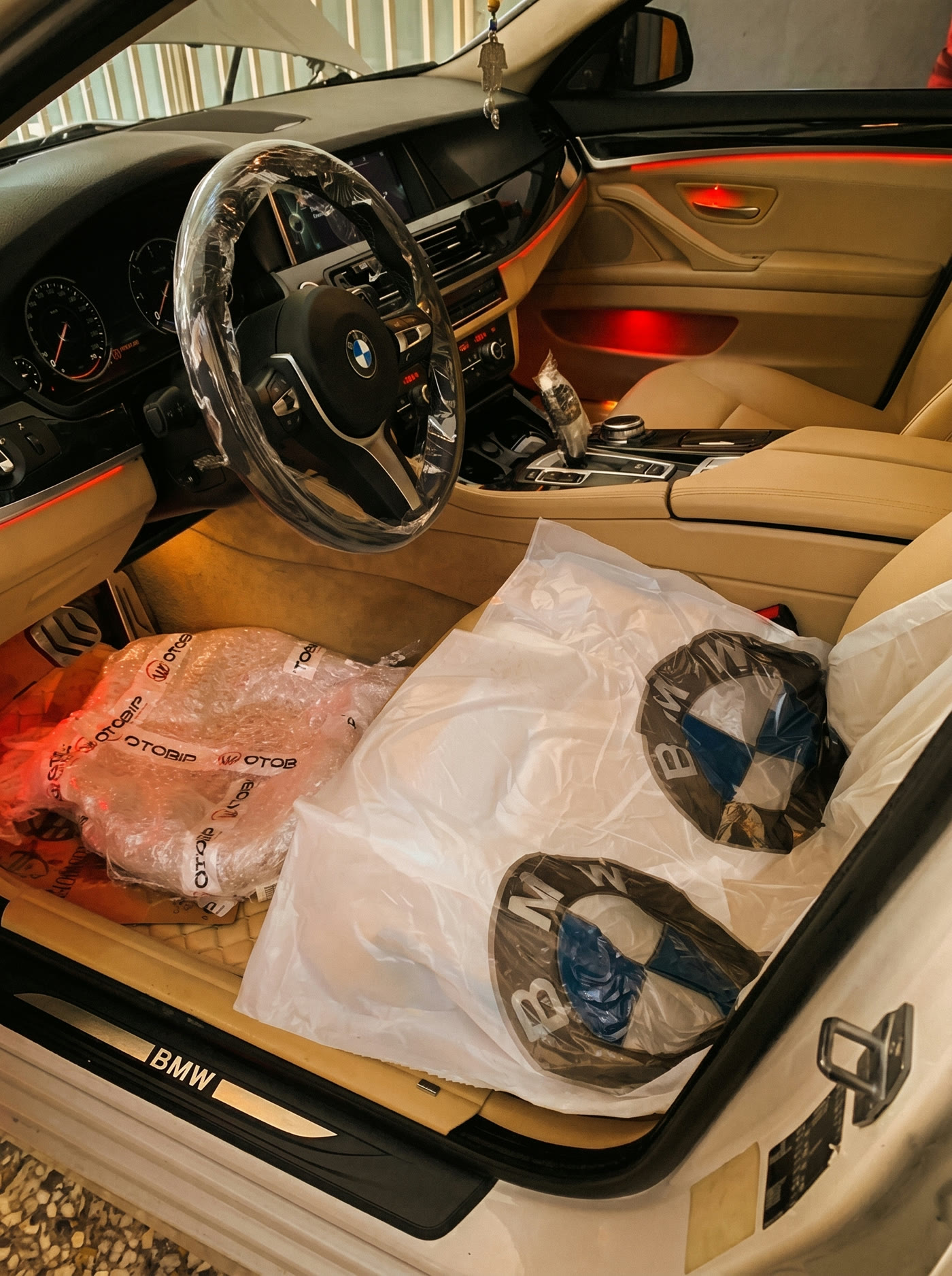 BMW ic mekan teslim