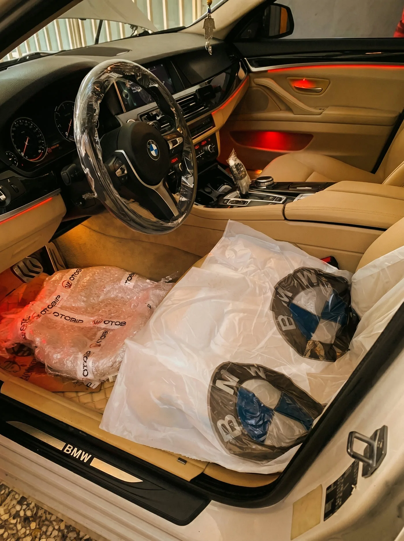BMW ic mekan teslim